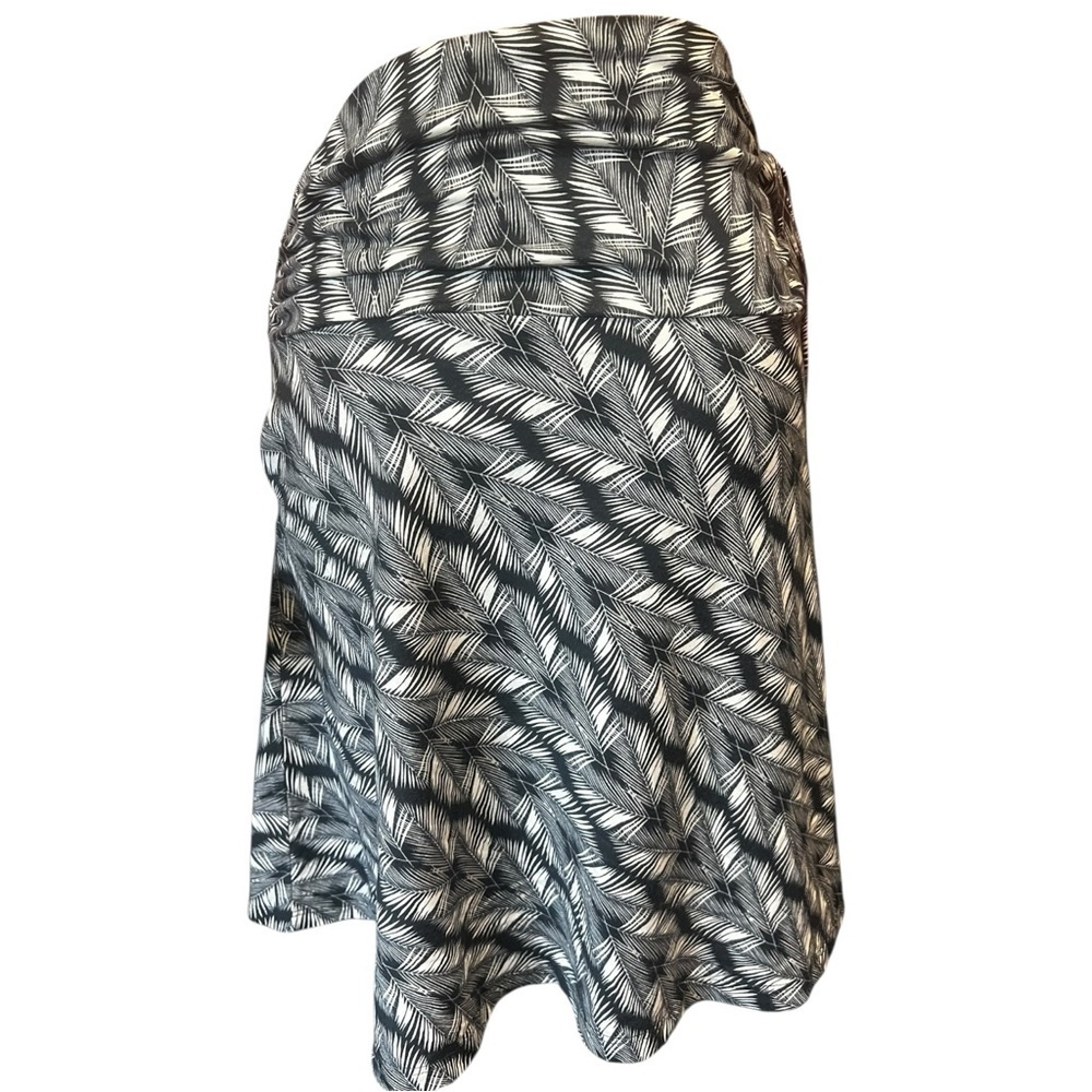 Patagonia Blue and White Leaf Pattern High Waist Mini Skirt EUC M - Picture 3 of 7